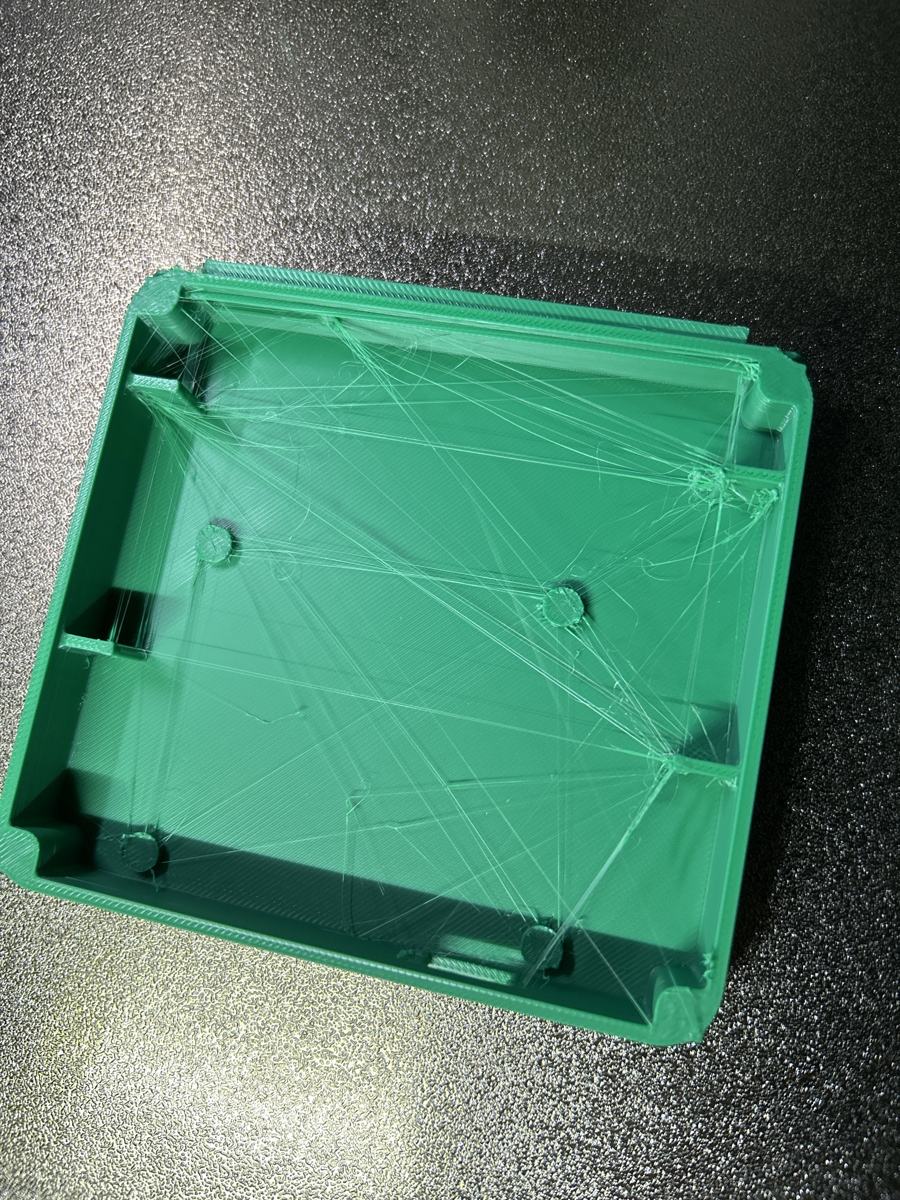 Failed green print with strings